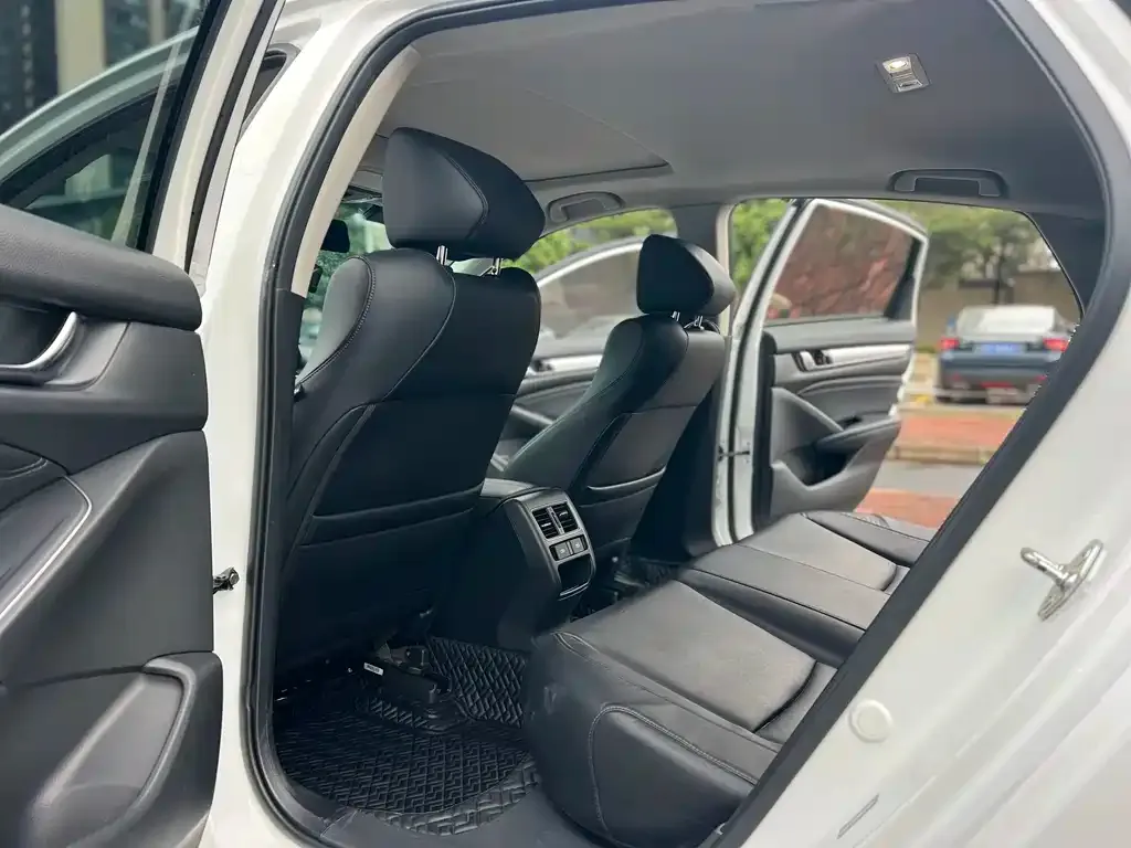 Honda Accord 2022 из CN, фото 6