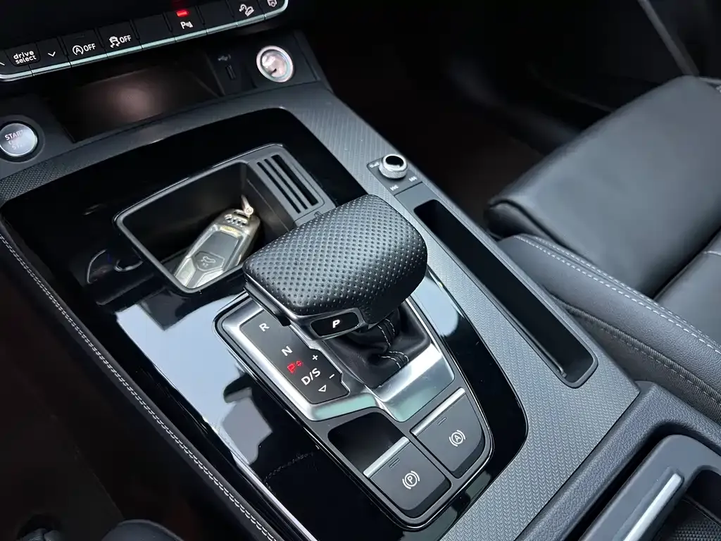 Audi Q5L 2024 из CN, фото 9