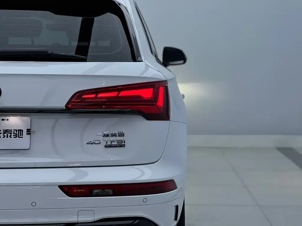 Audi Q5L 2024 из CN, фото 2