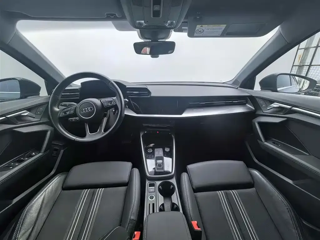 Audi A3 2023 из CN, фото 8