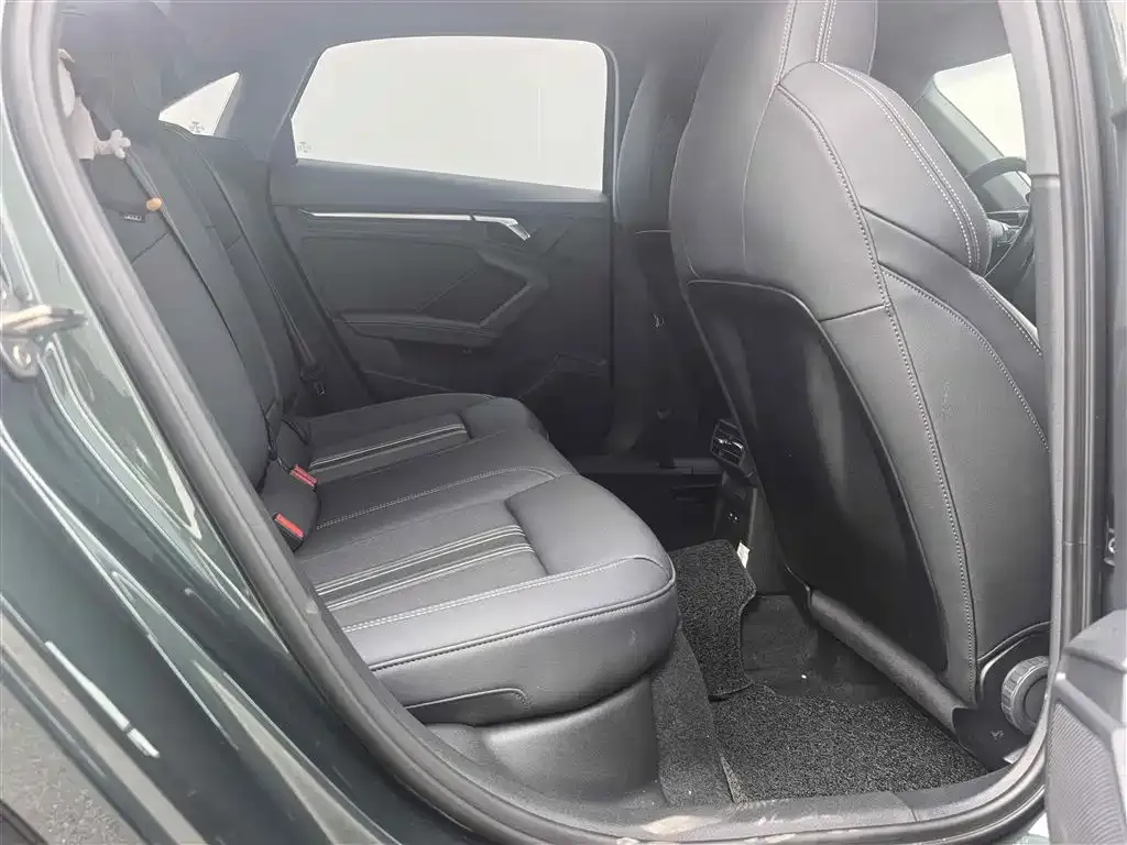 Audi A3 2023 из CN, фото 3