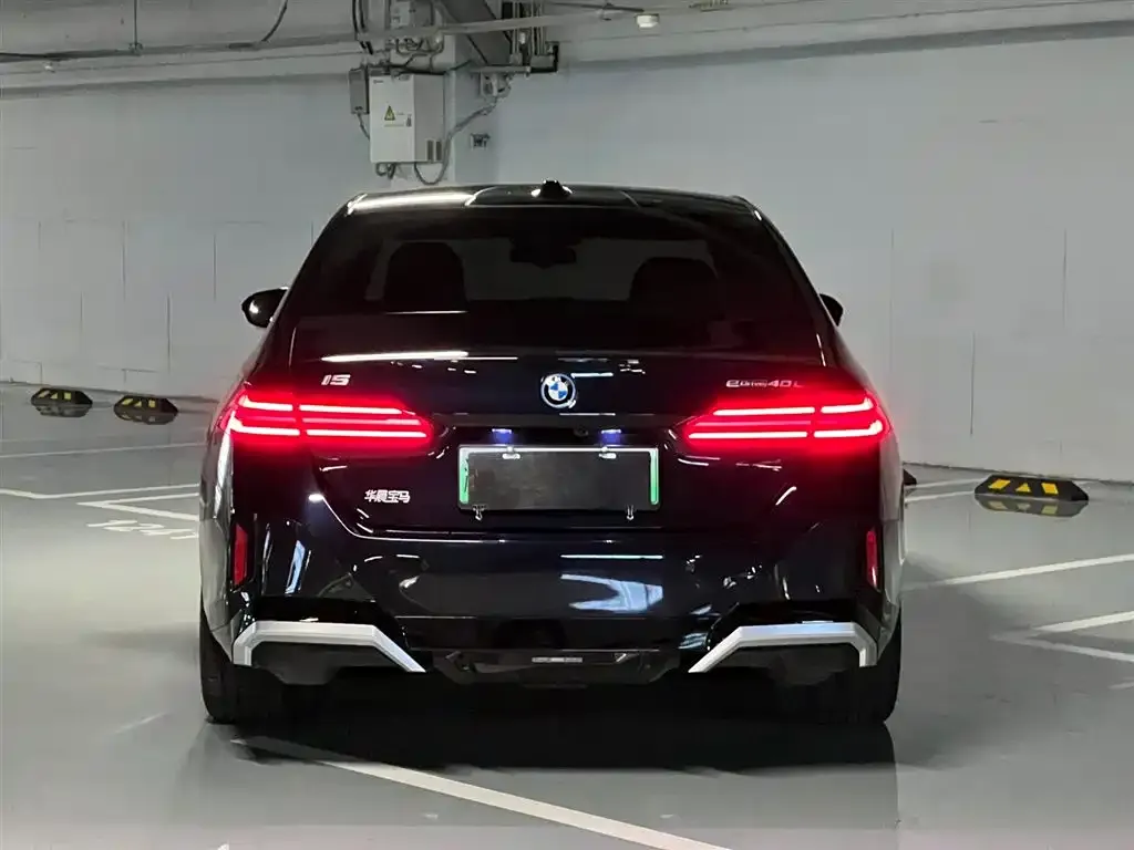 BMW i5 2025 из CN, фото 2