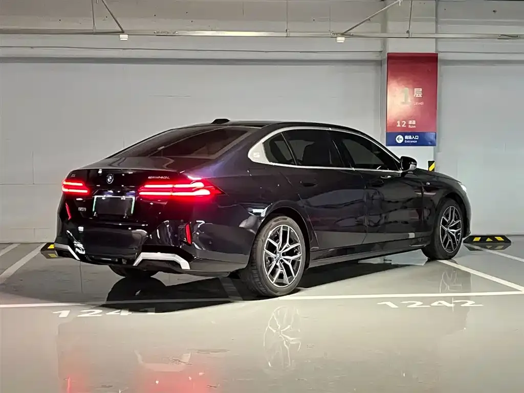 BMW i5 2025 из CN, фото 10