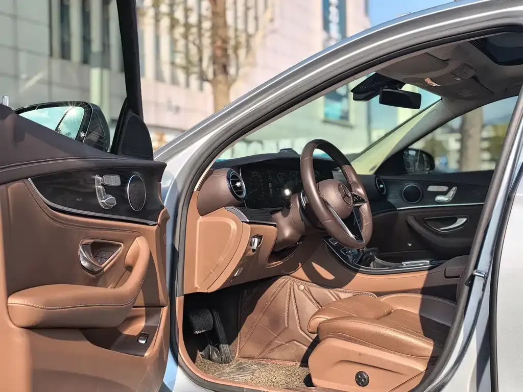 Mercedes-Benz E-Class 2022 из CN, фото 6