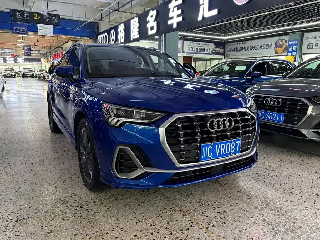 Audi Q3 2022 из CN, фото 10