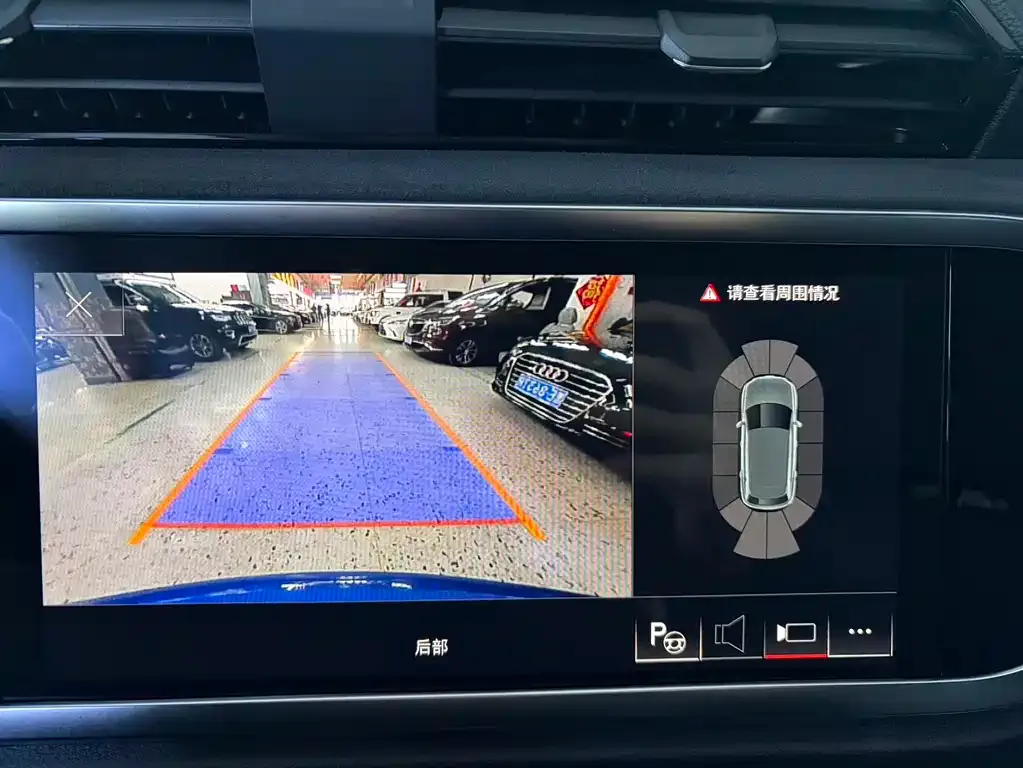 Audi Q3 2022 из CN, фото 6