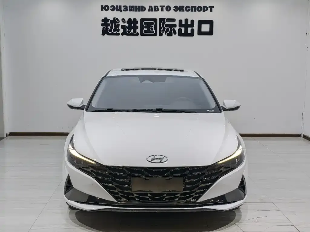 Hyundai Elantra 2022 из CN, фото 3