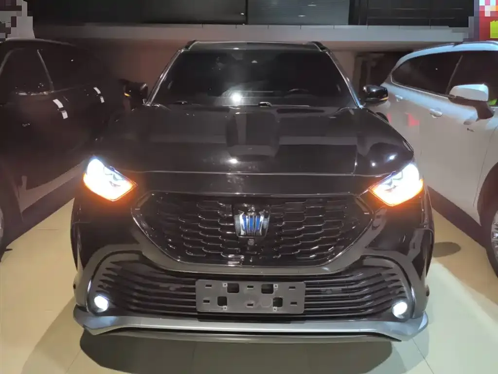 Toyota Crown Kluger 2023 из CN, фото 2