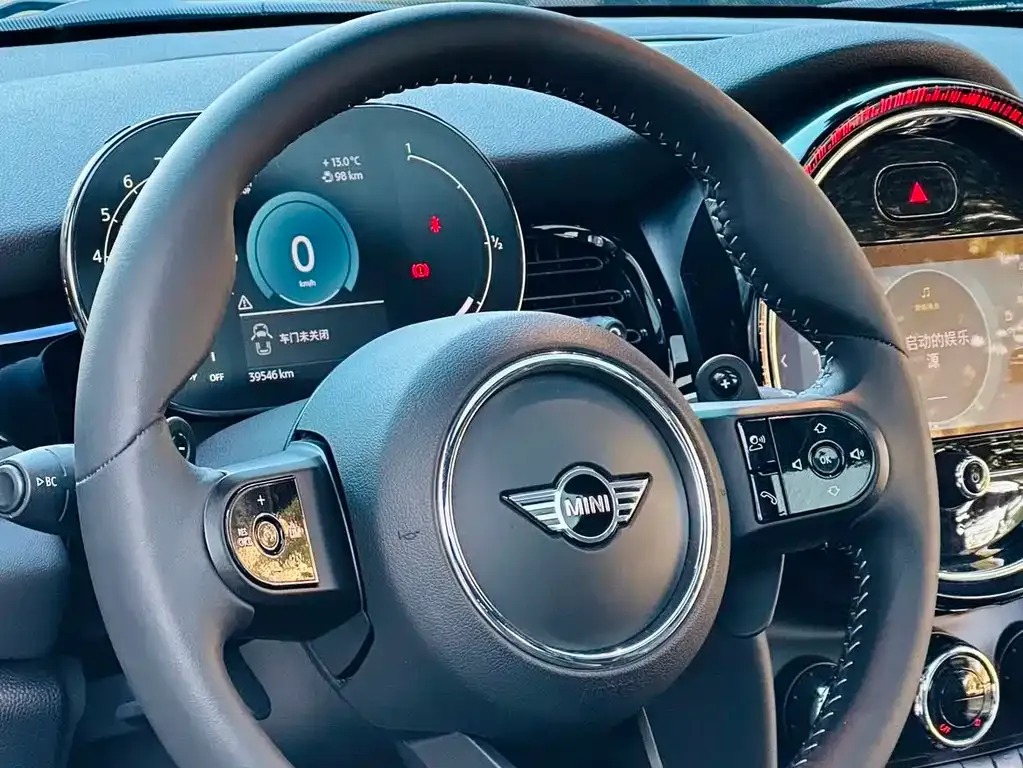 MINI Cooper (3-door) 2022 из CN, фото 6