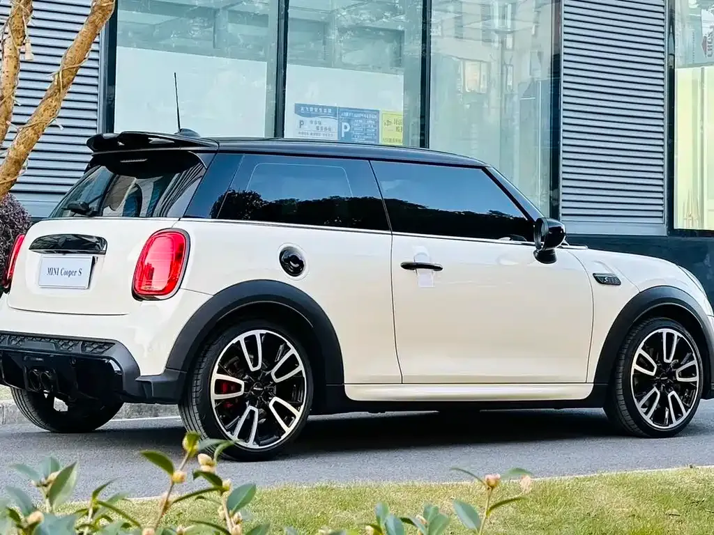 MINI Cooper (3-door) 2022 из CN, фото 10