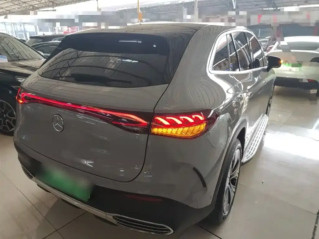 Mercedes-Benz EQE SUV 2023 из CN, фото 4