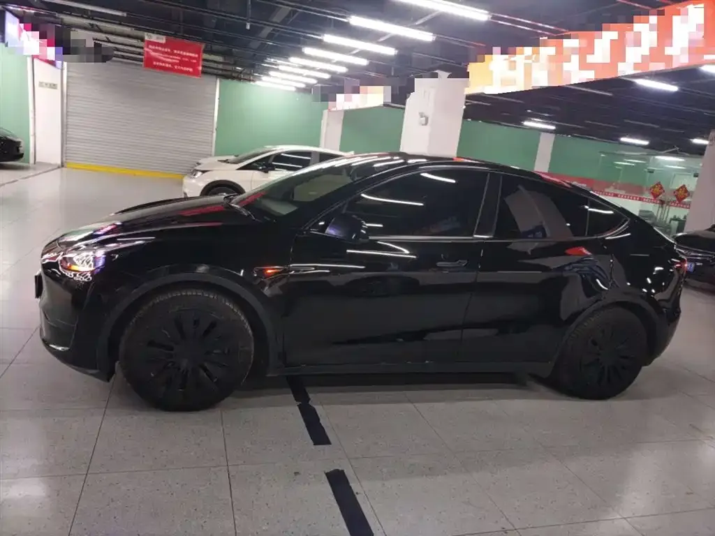 Tesla Model Y 2023 из CN, фото 3