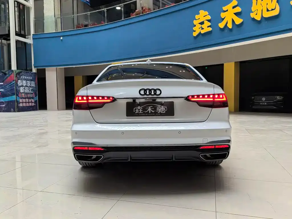 Audi A4L 2021 из CN, фото 6