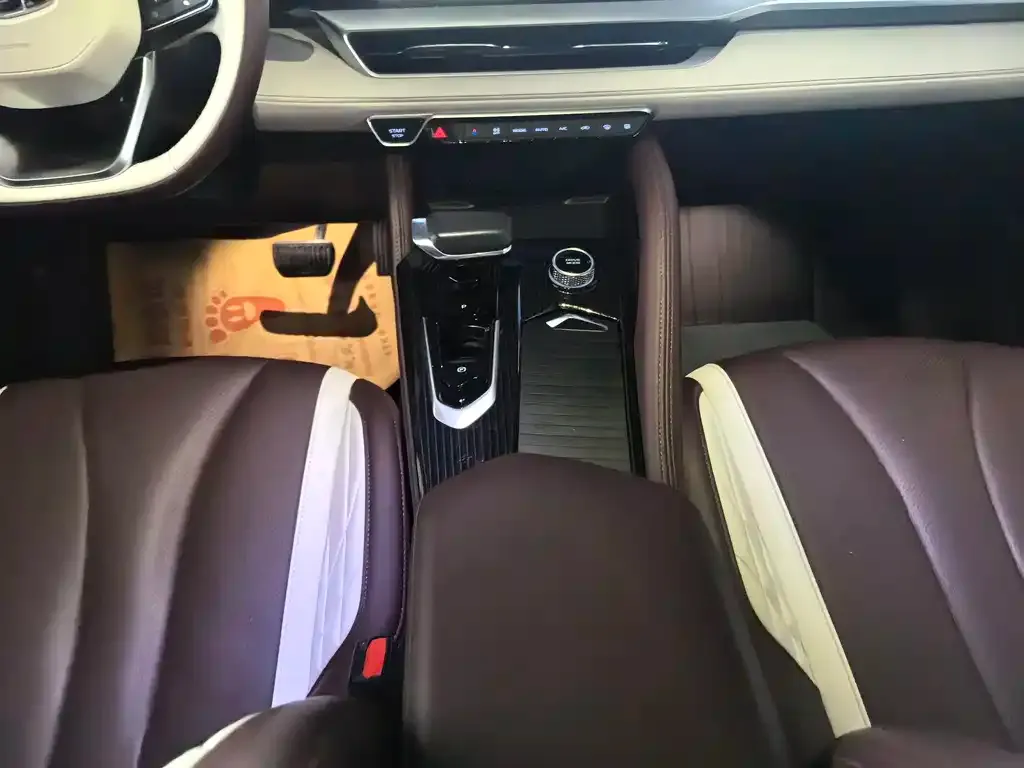 Geely Xingyue L 2022 из CN, фото 10