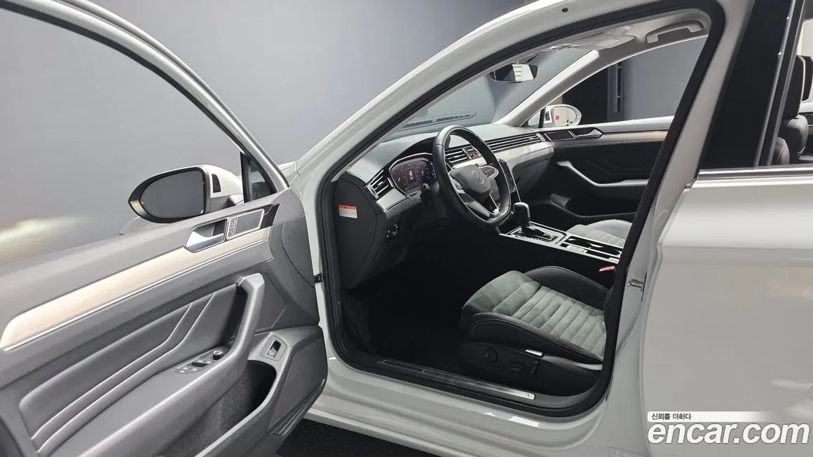 Volkswagen Passat 2022 из KR, фото 9
