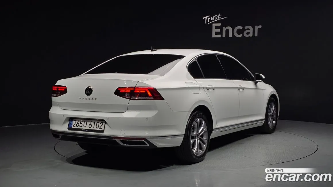 Volkswagen Passat 2022 из KR, фото 2
