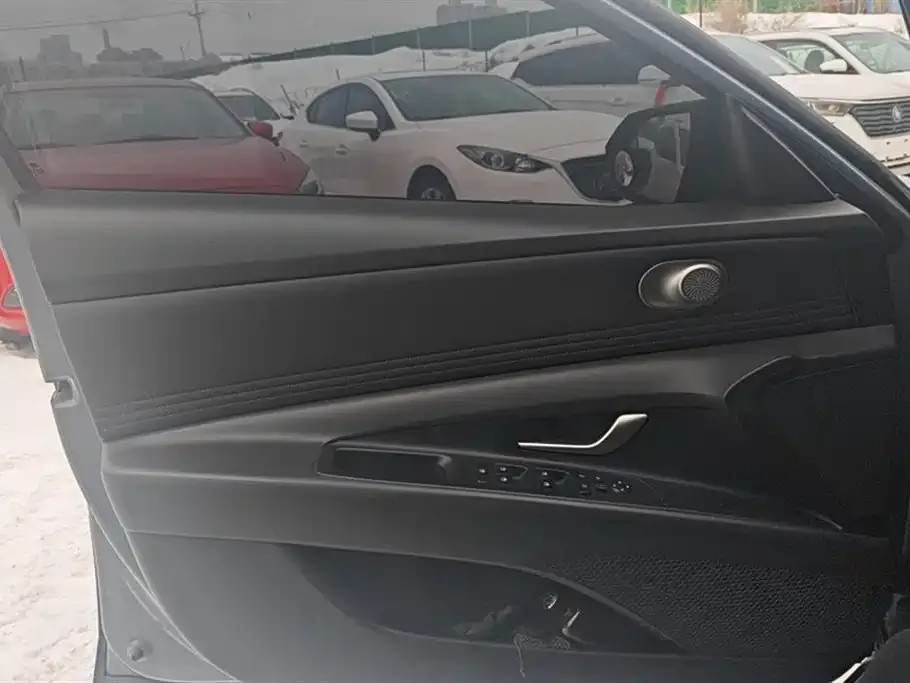 Hyundai Elantra 2022 из CN, фото 6