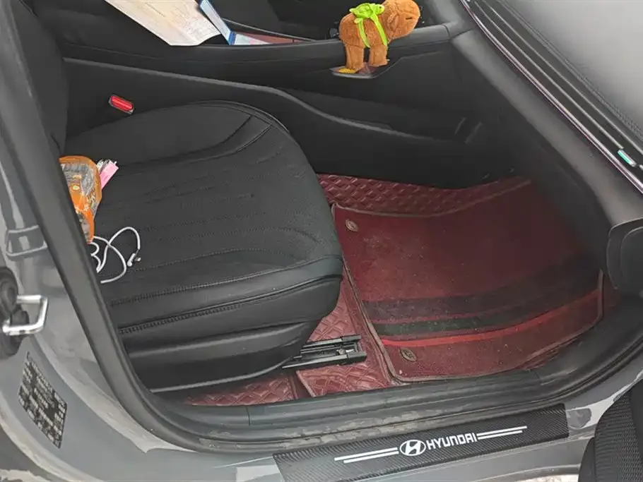 Hyundai Elantra 2022 из CN, фото 4