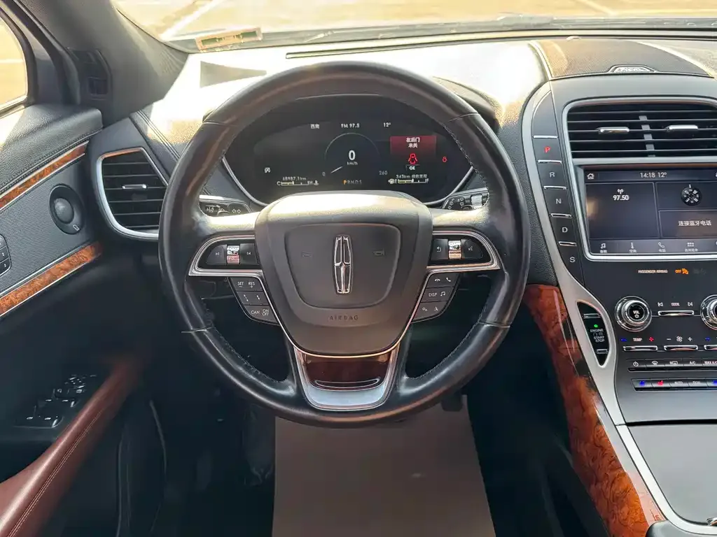 Lincoln Nautilus 2021 из CN, фото 2