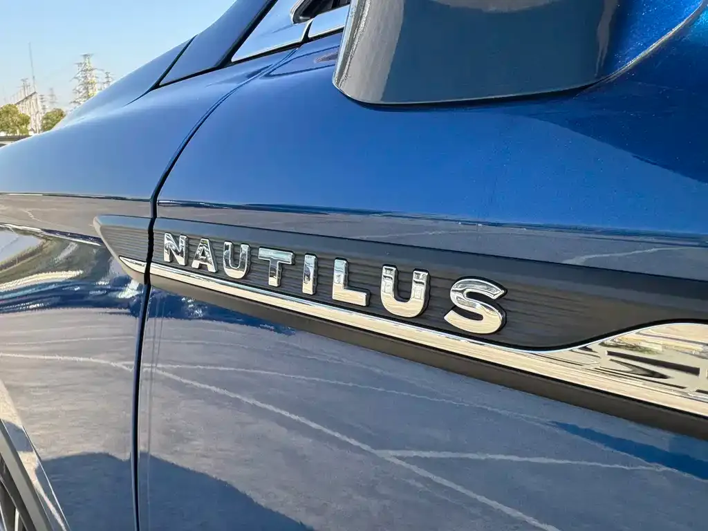 Lincoln Nautilus 2021 из CN, фото 3