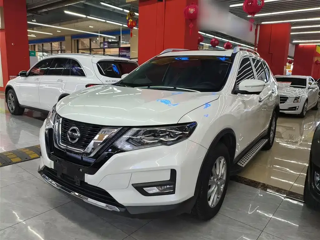 Nissan X-Trail 2023 из CN, фото 1