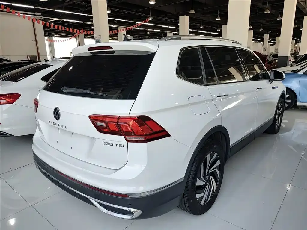 Volkswagen Tiguan L 2023 из CN, фото 7