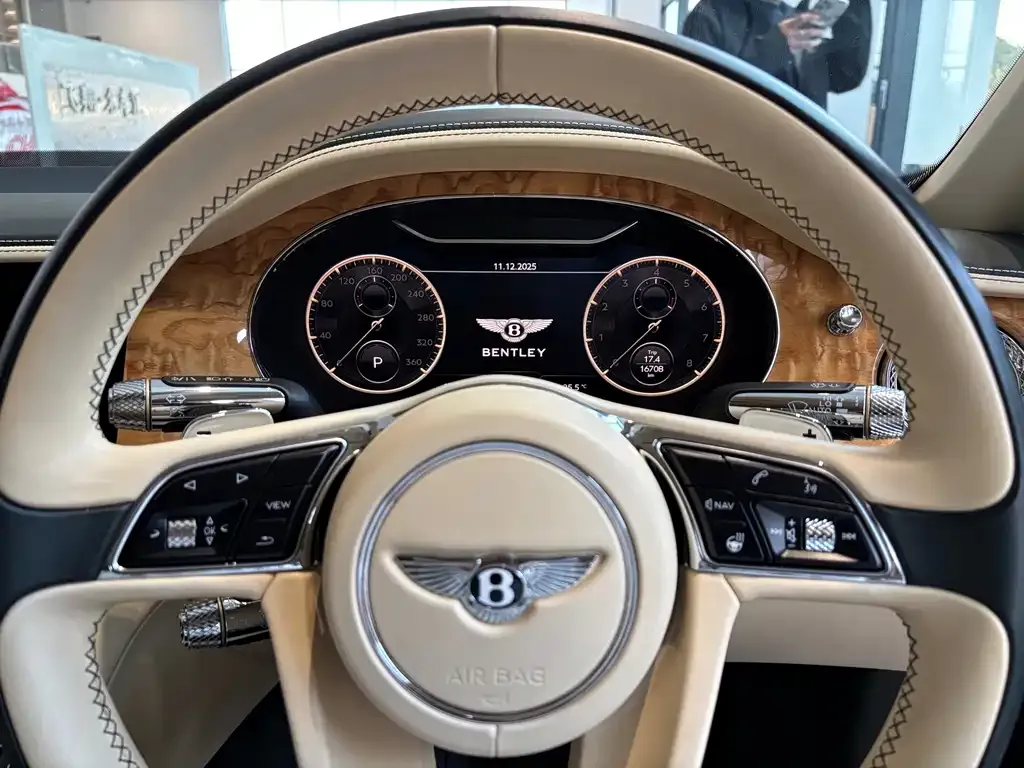 Bentley Flying Spur 2025 из CN, фото 4