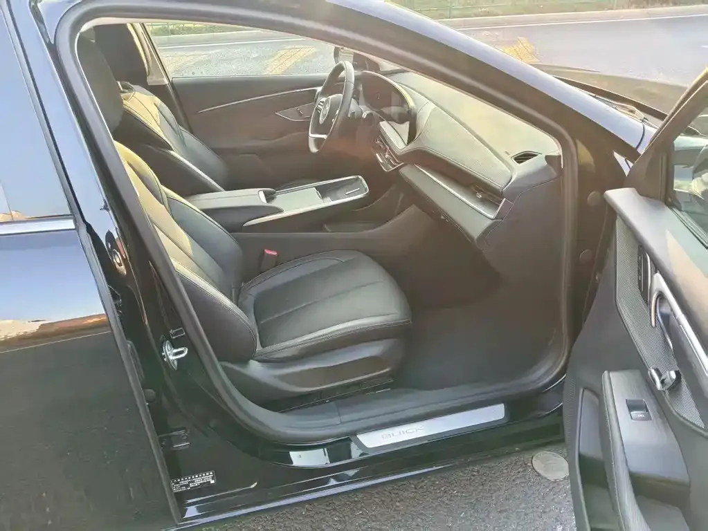 Buick LaCrosse 2023 из CN, фото 4