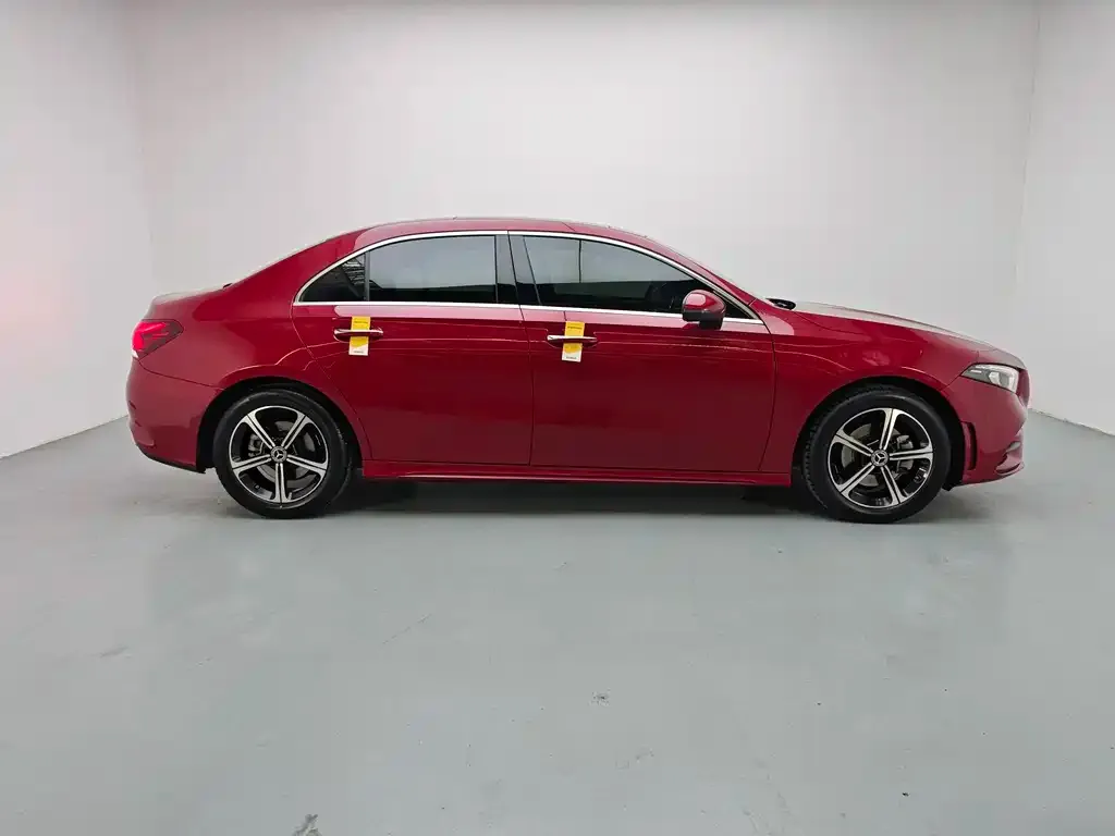 Mercedes-Benz A-Class 2023 из CN, фото 2