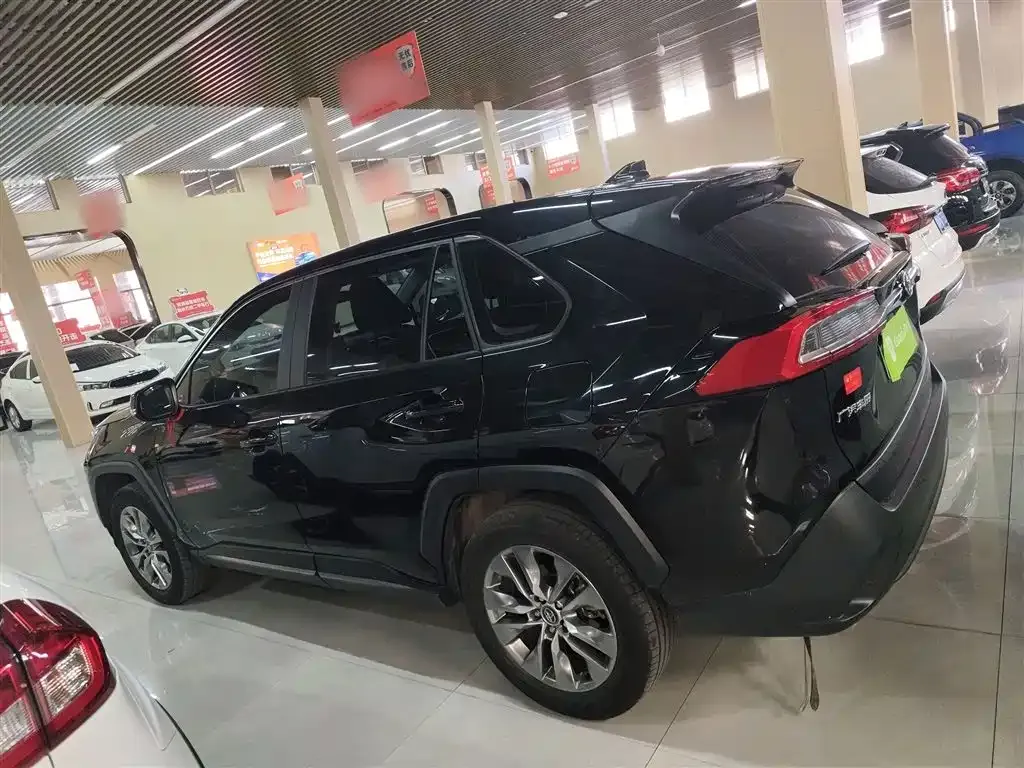 Toyota Wildlander 2024 из CN, фото 9