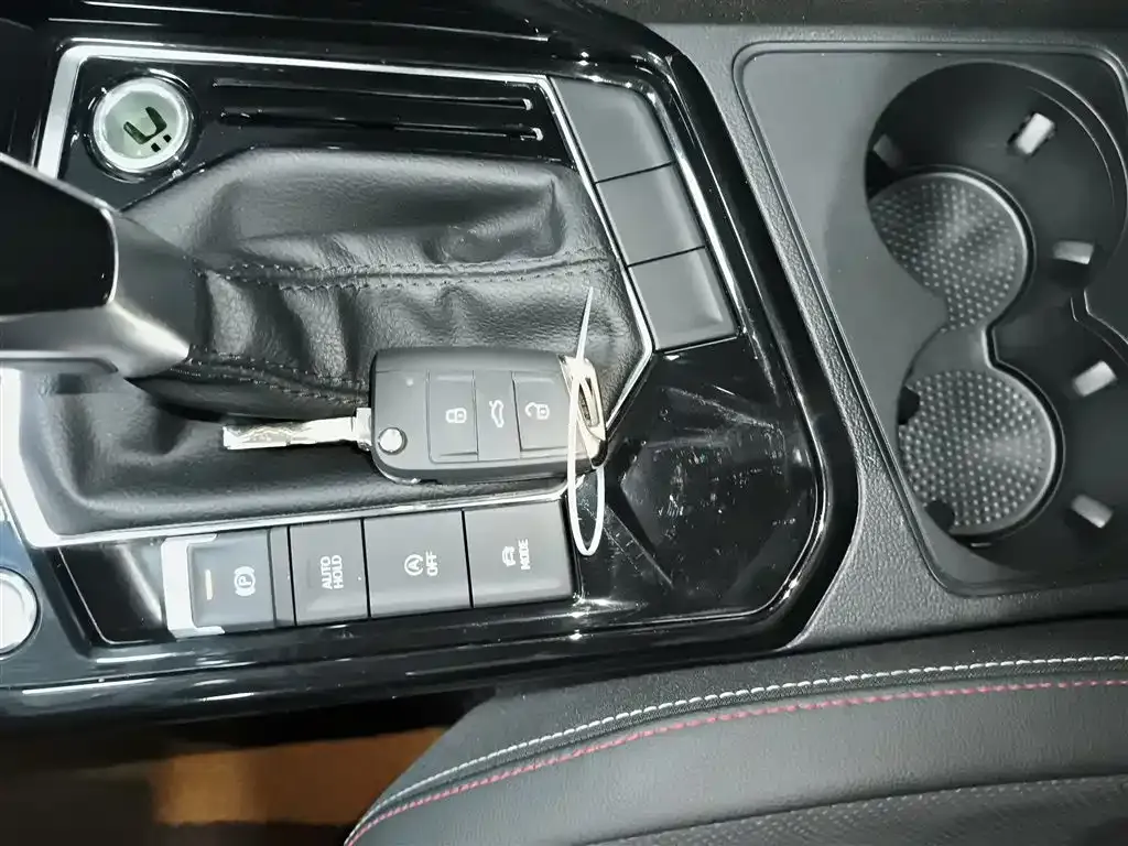 Volkswagen Tayron 2022 из CN, фото 9