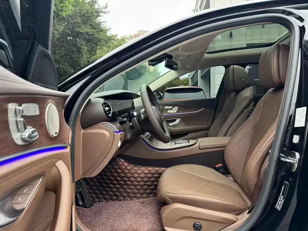 Mercedes-Benz E-Class 2023 из CN, фото 6