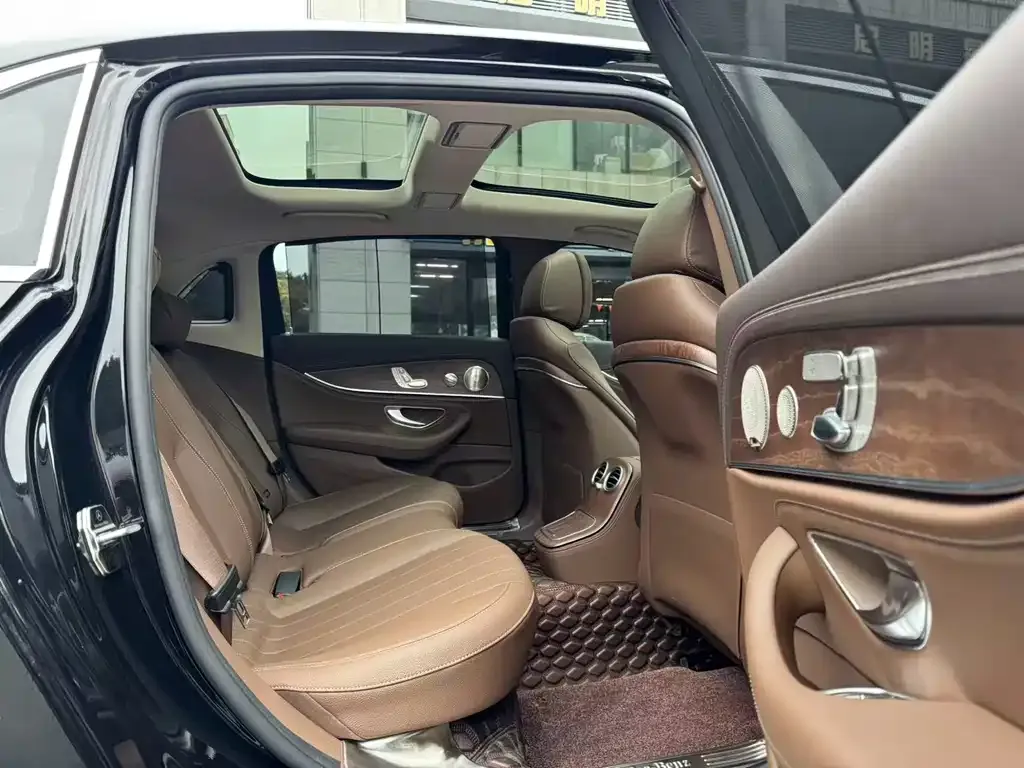 Mercedes-Benz E-Class 2023 из CN, фото 7