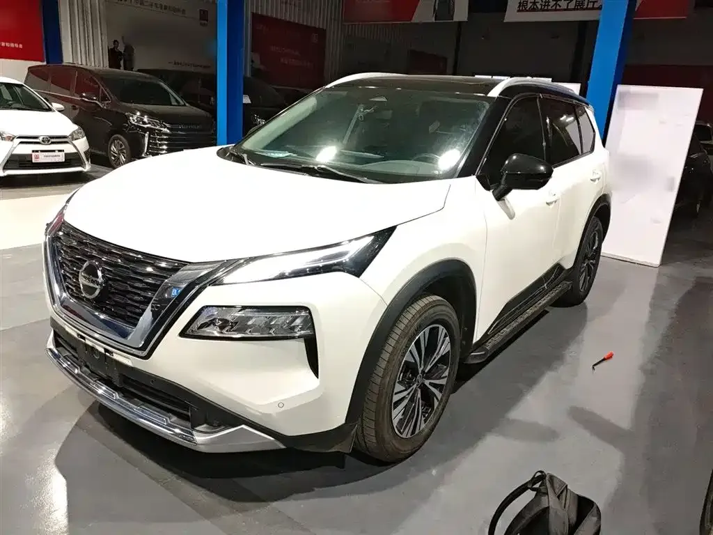Nissan X-Trail 2022 из CN, фото 2