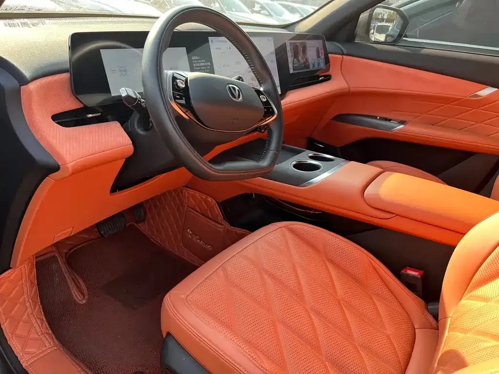 Changan CS75PLUS 2024 из CN, фото 2