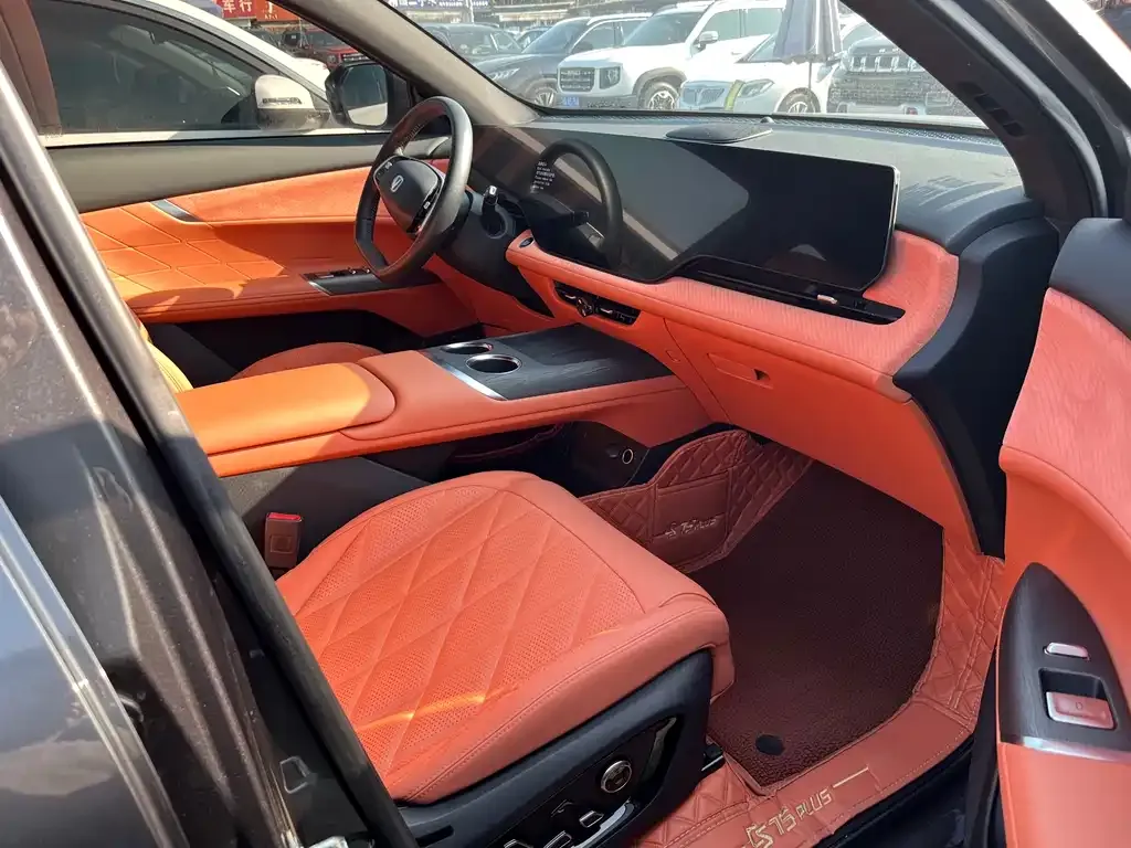 Changan CS75PLUS 2024 из CN, фото 3