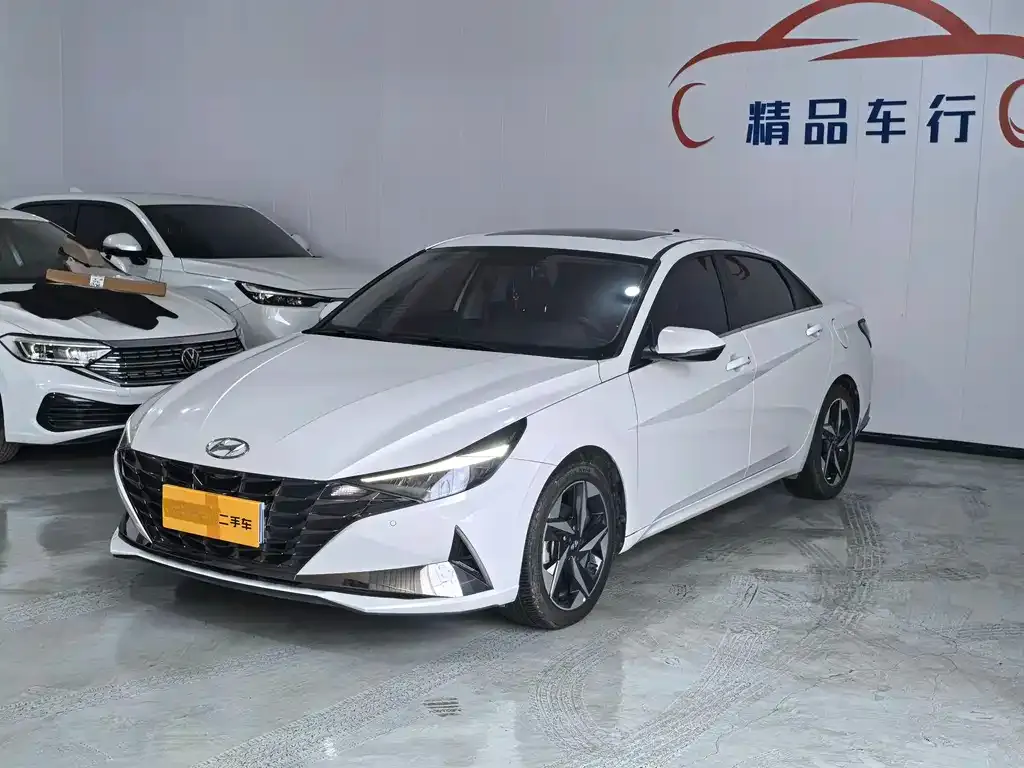 Hyundai Elantra 2022 из CN, фото 1