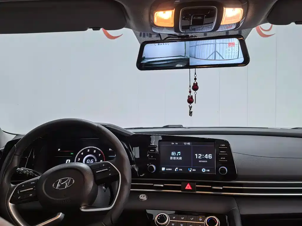 Hyundai Elantra 2022 из CN, фото 10