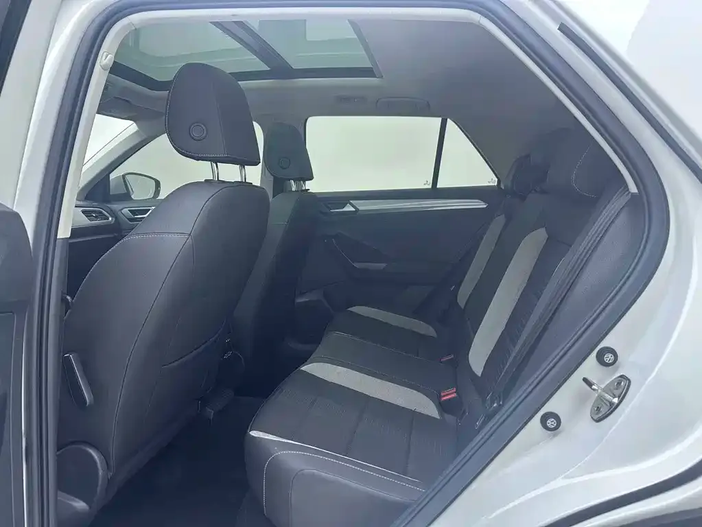 Volkswagen T-Roc 2021 из CN, фото 8