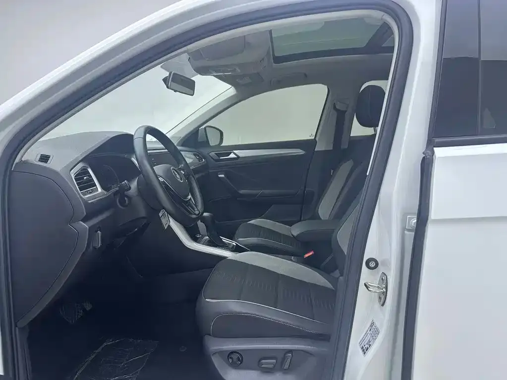 Volkswagen T-Roc 2021 из CN, фото 10