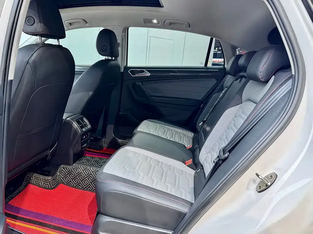 Volkswagen Tiguan X 2023 из CN, фото 10
