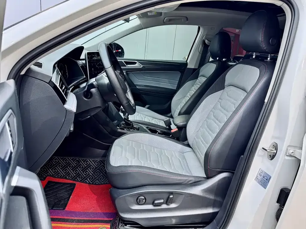 Volkswagen Tiguan X 2023 из CN, фото 2