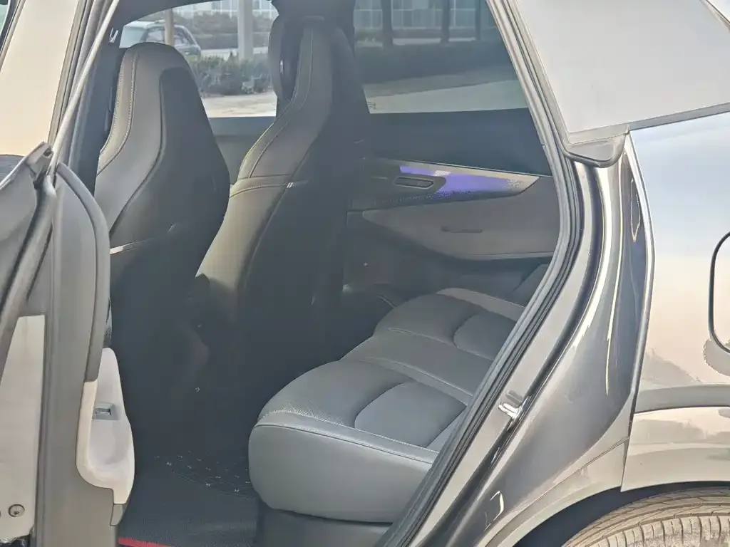 Lynk & Co 08 EM-P 2024 из CN, фото 4