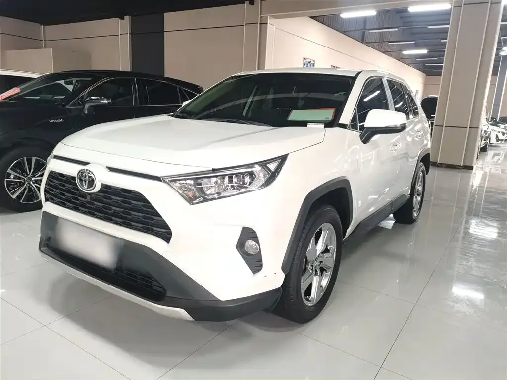 Toyota RAV4 2022 из CN, фото 1