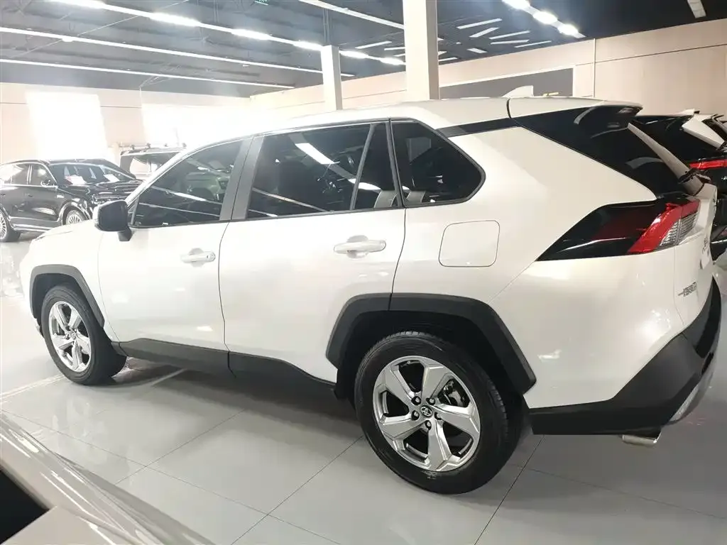 Toyota RAV4 2022 из CN, фото 7