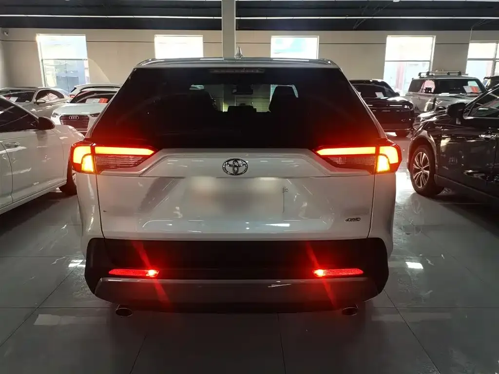 Toyota RAV4 2022 из CN, фото 5
