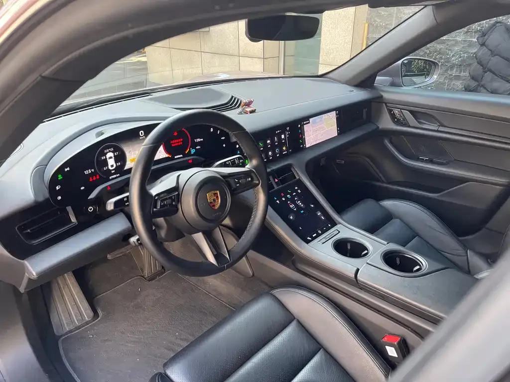 Porsche Taycan 2021 из CN, фото 3