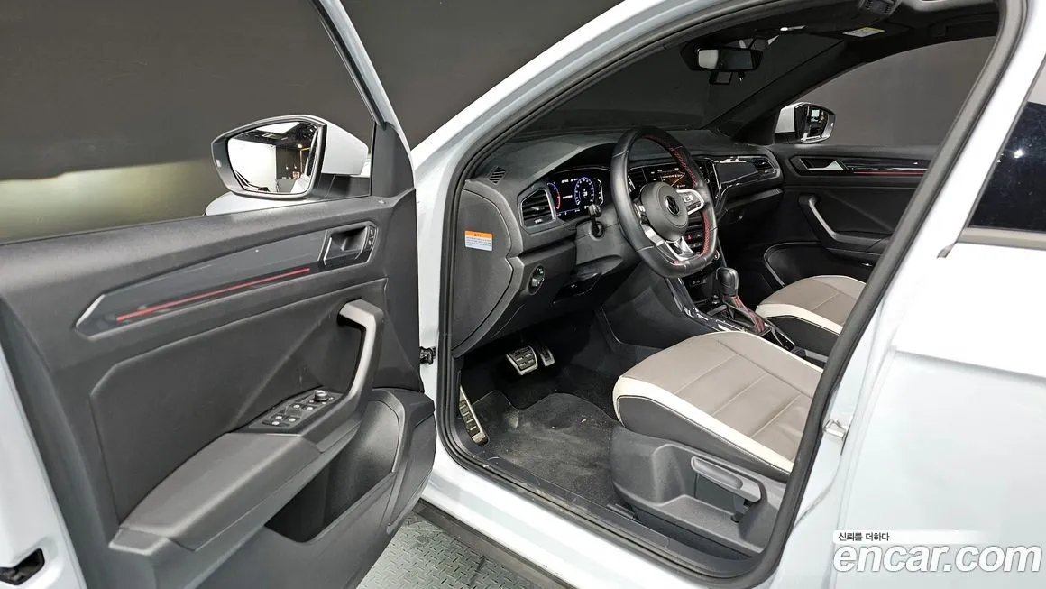 Volkswagen T-Roc 2021 из KR, фото 6