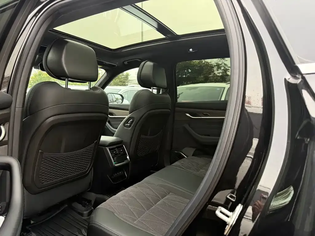 Geely Xingyue L 2024 из CN, фото 10