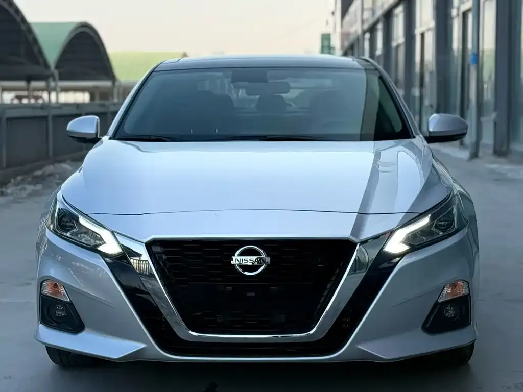 Nissan Teana 2022 из CN, фото 2
